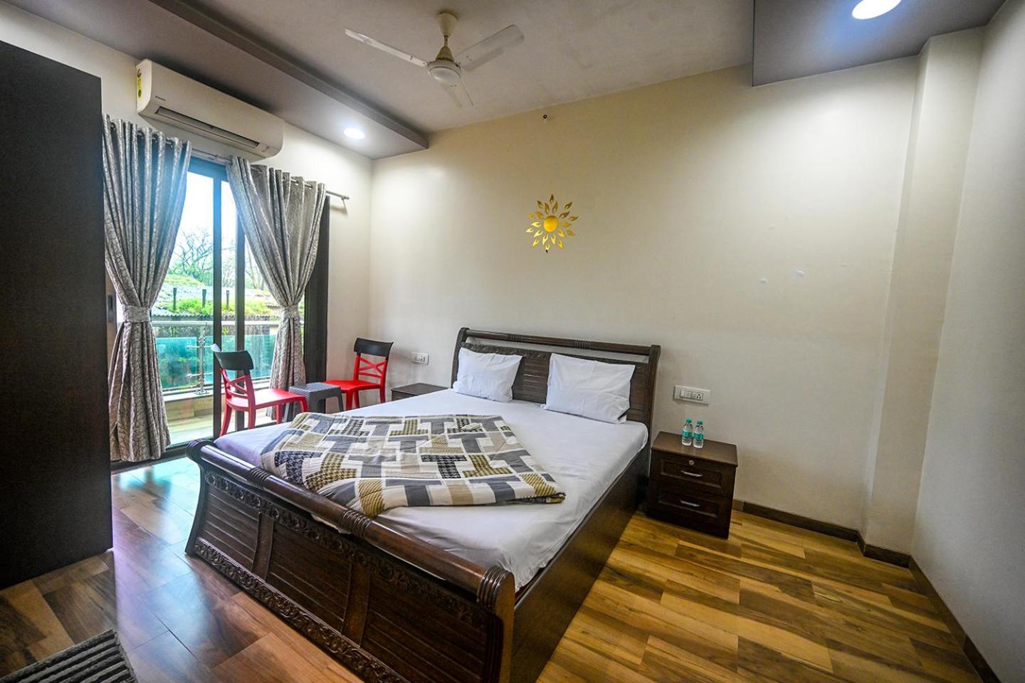 Malama Stay Ruturang Villa 4Bhk, 罗纳瓦拉 外观 照片